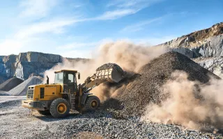 Quarry stockpile loading